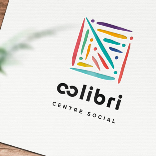 Logotype réalisé pour le Centre Social Colibri de Villars-les-Dombes, présentation du logo en situation sur document.