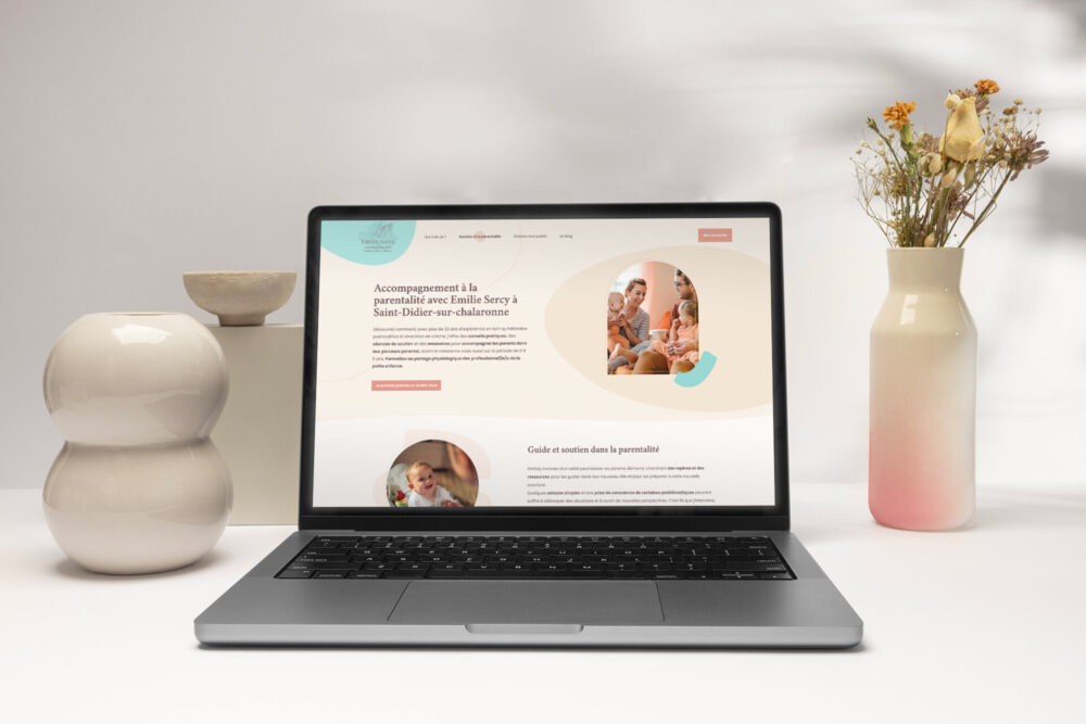 Présentation d'une page de présentation du site web d'Emilie Sercy, infirmière puéricultrice et spécialiste en Shiatsu