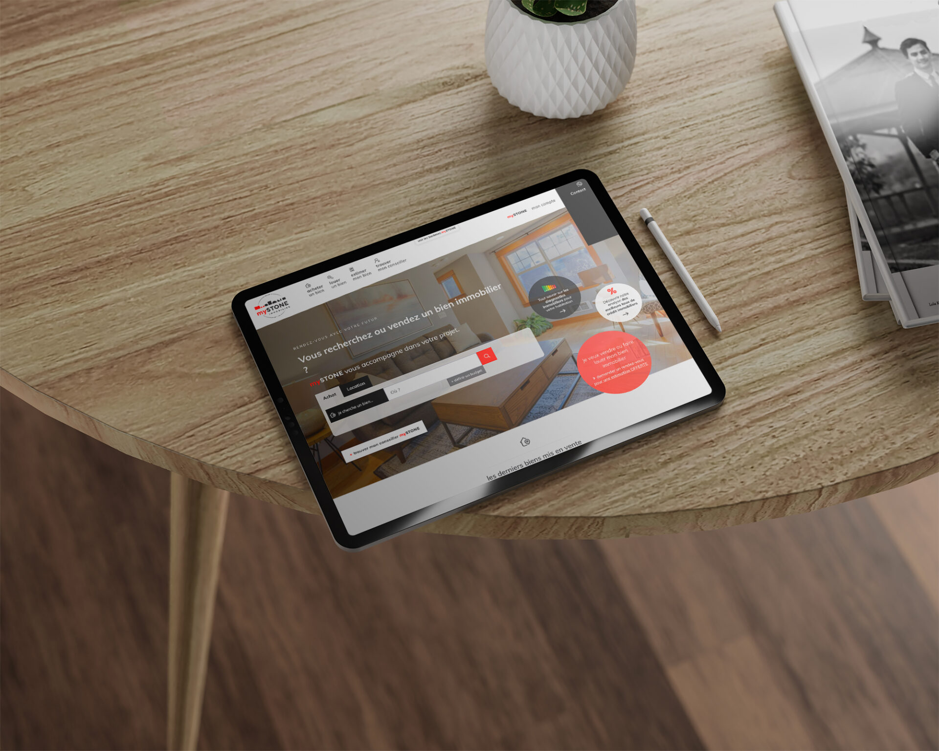 Page d'accueil du site internet mystone immobilier présentée sous sa version responsive sur une tablette