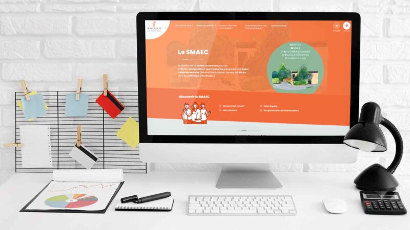Page d'accueil du site ressources SMAEC consulté sur un ordinateur